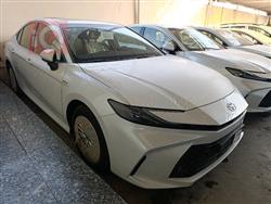 تۆیۆتا کامری